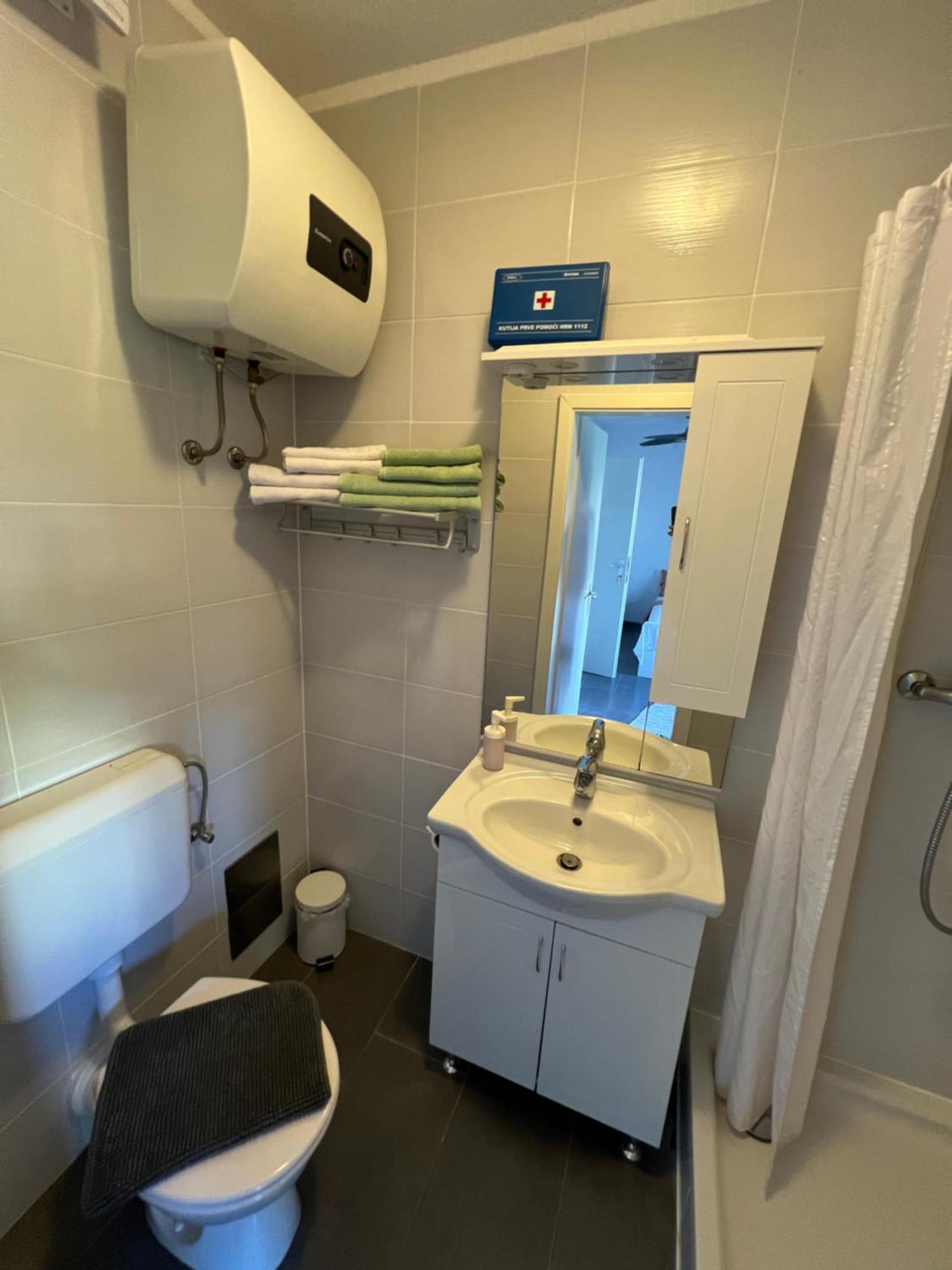 Apartment Vrata Velebita Karlobag Pokój zdjęcie